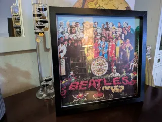 ROCK FRAME Portada  The Beatles Sgt. Pepper's