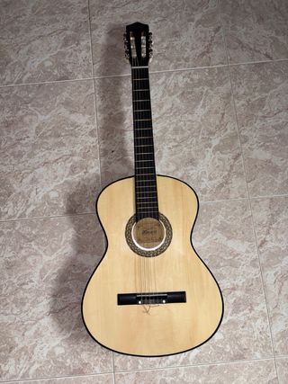 Guitarra Española con Accesorios