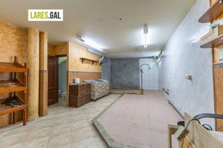 Local comercial en alquiler en Cangas