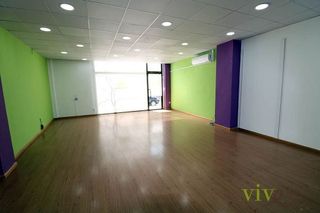 Local comercial en venta en Los Olivos en Huesca