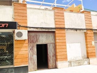 Local comercial en venta en Gelves