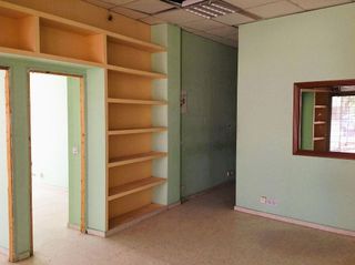 Local comercial en venta en Gelves