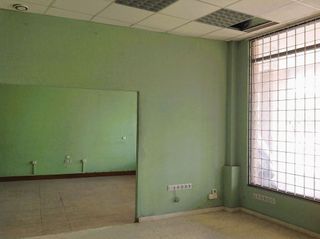 Local comercial en venta en Gelves