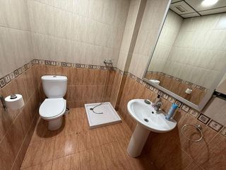 Local comercial en alquiler en Gran Vía en Valencia