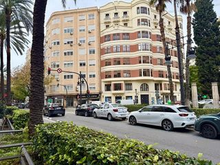Local comercial en alquiler en Gran Vía en Valencia