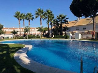 Casa adosada en alquiler en Cartaya