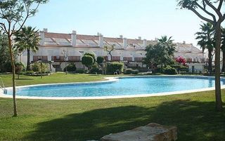 Casa adosada en alquiler en Cartaya