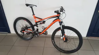 Bicicleta MTB Specialized Naranja/Negra