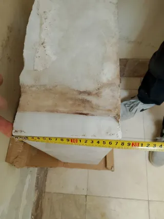 Fregadero de mármol beige y blanco