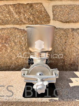 Molino Triturador Maíz Seco y Húmedo Arepas Eléctrico 0,5 Hp - 00805 - GARHE