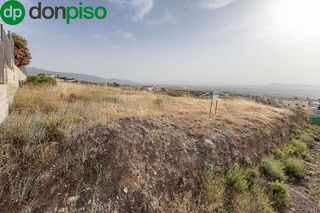 Terreno en venta en Zubia (La)