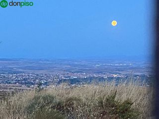 Terreno en venta en Zubia (La)