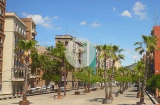 Local comercial en venta en Sants-Badal en Barcelona
