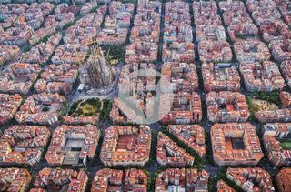 Local comercial en venta en Sants-Badal en Barcelona