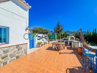 Chalet en alquiler en Frigiliana