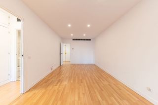 Piso en alquiler en Recoletos en Madrid