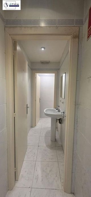 Local comercial en venta en Puerto Chico en Santander