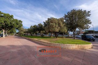 Local comercial en venta en Los Molinos - Villa Blanca en Almería