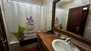 dúplex de 3 habitaciones,2 baños, garaje y traste