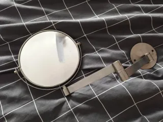 Espejo de aumento extensible para baño