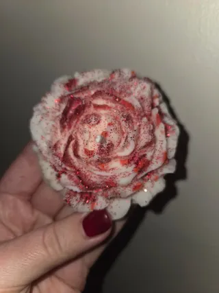 Vela decorativa flor roja y blanca