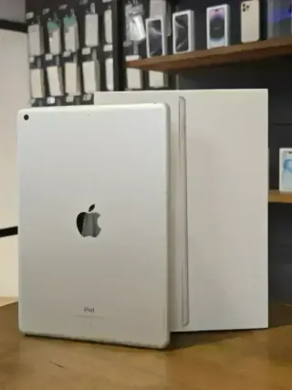 IPAD 8th 32GB PLATA WIFI (2020)