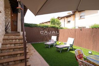 Casa adosada en venta en Riaza