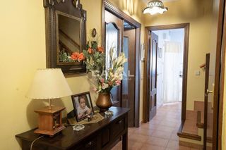 Casa adosada en venta en Riaza