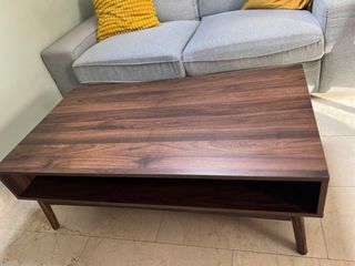 Mesa de centro escandinava moderna y funcional