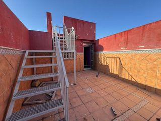 Casa adosada en venta en La Línea de la Concepción ciudad en Línea de la Concepción (La)