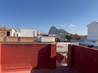 Casa adosada en venta en La Línea de la Concepción ciudad en Línea de la Concepción (La)