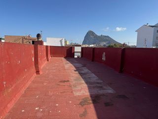 Casa adosada en venta en La Línea de la Concepción ciudad en Línea de la Concepción (La)