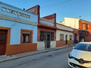 Casa adosada en venta en La Línea de la Concepción ciudad en Línea de la Concepción (La)