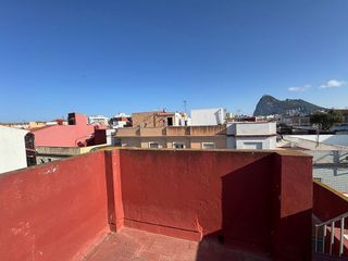 Casa adosada en venta en La Línea de la Concepción ciudad en Línea de la Concepción (La)