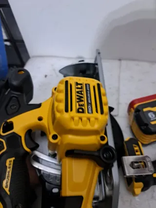 Taladro de impacto y sierra circular Dewalt