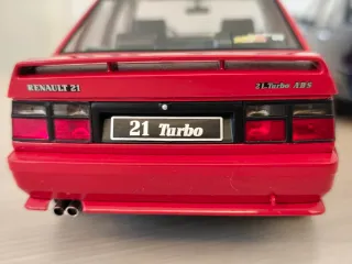 Lote 2 Renault 21 Turbo 1:18 Solido