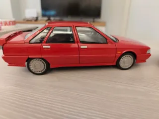 Lote 2 Renault 21 Turbo 1:18 Solido