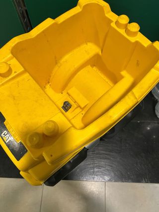 Camión de Juguete CAT Amarillo