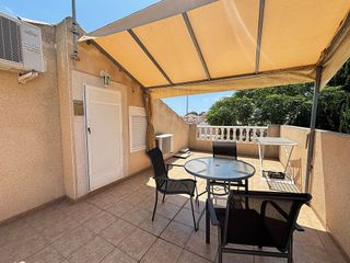 Casa pareada en venta en Urbanizaciones en Guardamar del Segura