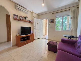 Casa pareada en venta en Urbanizaciones en Guardamar del Segura