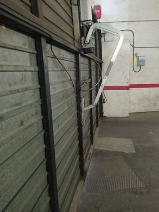 Garaje en venta en El Raval - Safaretjos en Santa Coloma de Gramanet