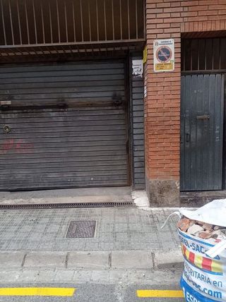 Garaje en venta en El Raval - Safaretjos en Santa Coloma de Gramanet