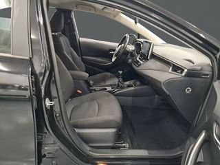 Toyota Corolla Sedán 125H Active Tech