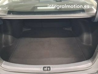 Toyota Corolla Sedán 125H Active Tech