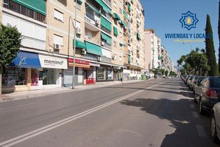 Local comercial en venta en Camino de Ronda - Rosaleda en Granada
