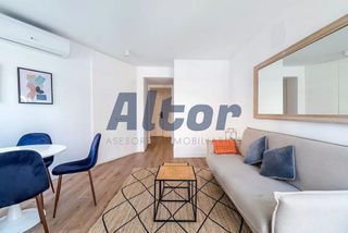 Piso en alquiler en Castillejos en Madrid