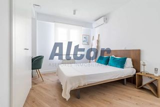 Piso en alquiler en Castillejos en Madrid