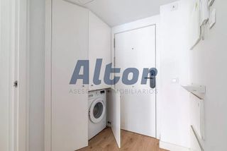 Piso en alquiler en Castillejos en Madrid