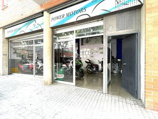 Local comercial en venta en Sants en Barcelona