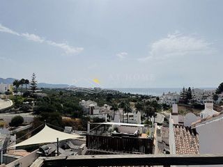 Casa adosada en venta en Chaparil - Torrecilla en Nerja